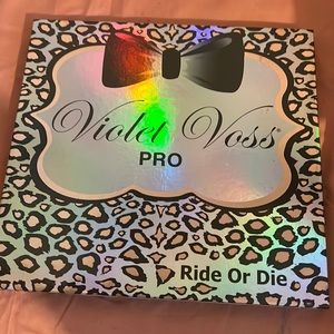 Violet Voss pro palette